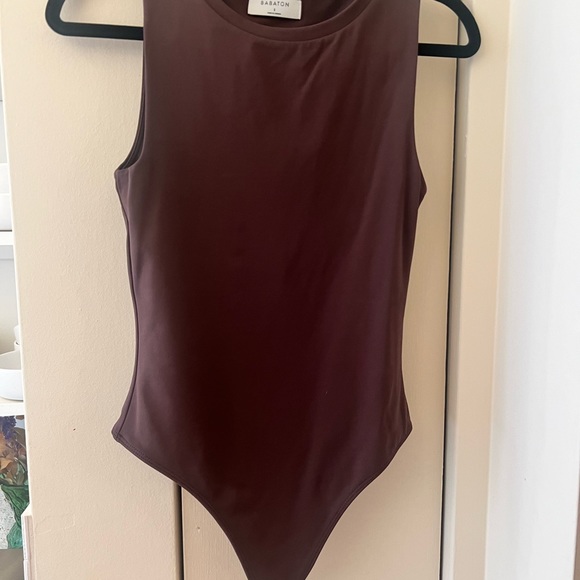 Babaton Contour Crew Bodysuit - Size Small - Picture 2 of 3